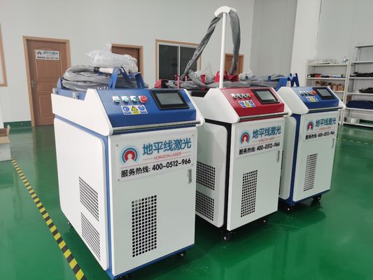 15m 2000W 3mm Pengelasan Stainless Steel Dengan Mesin Las Laser Serat