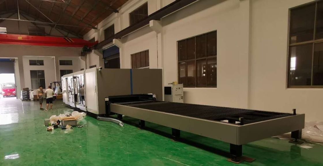 Mesin Pemotong Laser IPG 20mm CNC Metal Cutting 8025 Untuk Plat Baja