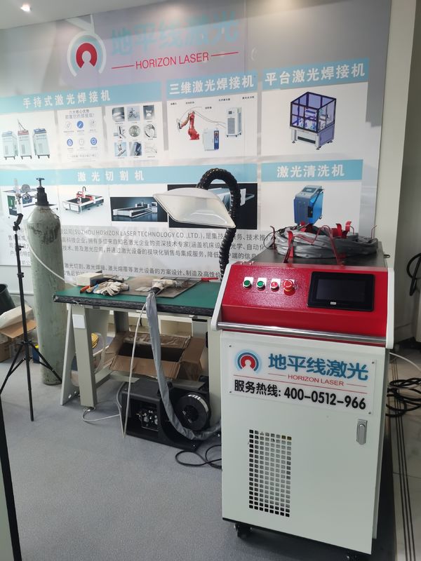 Mesin Las Laser Genggam 6mm 1080nm Untuk Stainless Steel