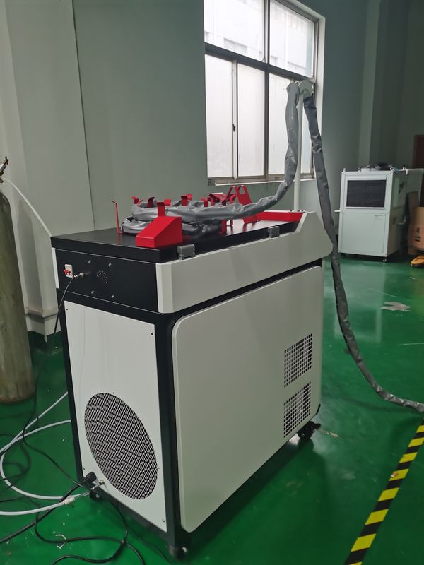 Penandaan Presisi Mesin Las Laser Portabel 1060nm 30W
