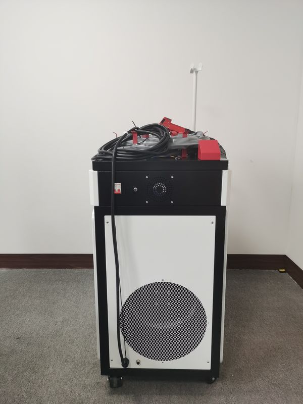 IEC 2000W Mesin Las Laser Genggam Pendingin Air 1080nm