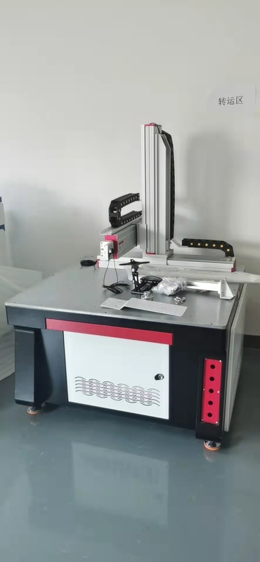 Mesin Las Laser Serat Pendingin Air 1000W 1080nm Dengan Meja Kerja