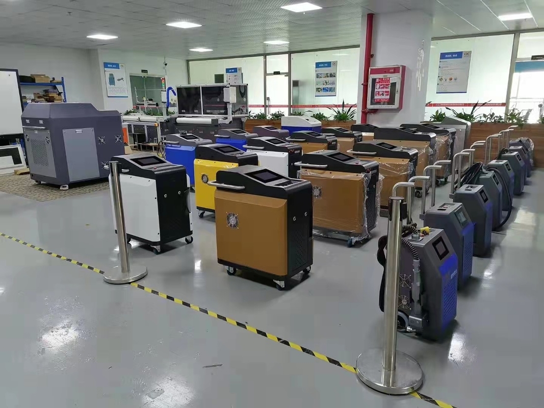Mesin Pembersih Laser MOPA 500W Sumber Laser MAX JPT Untuk Menghilangkan Karat