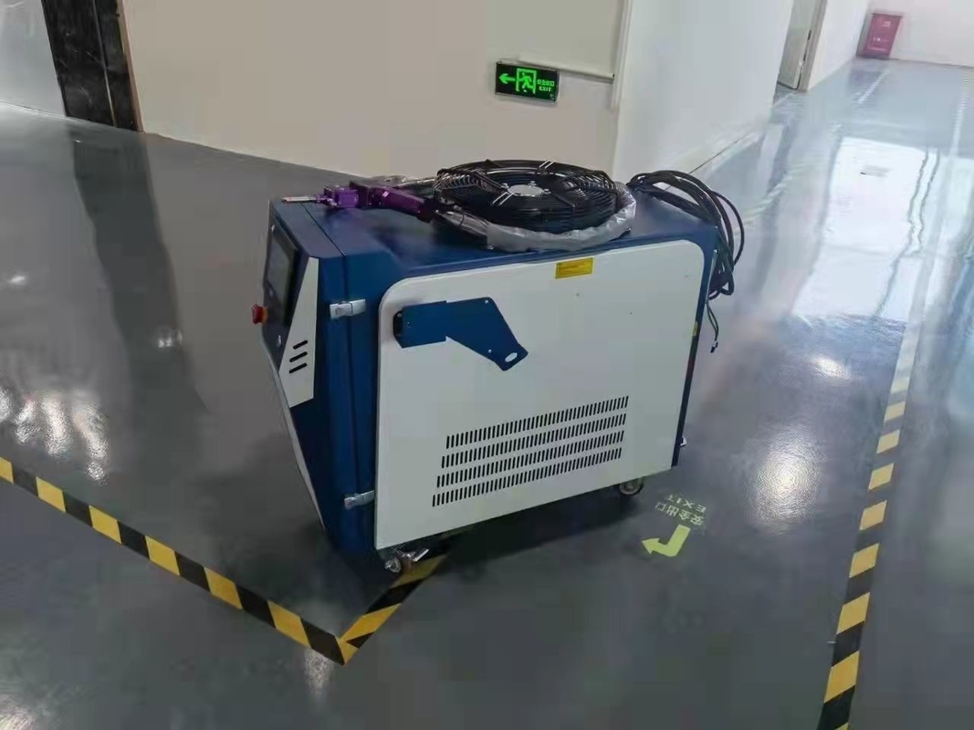 Raycus 1000W Fiber Laser Welding Machine 3mm Tebal Pendingin Air